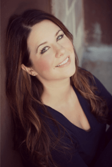 Kendall-Ryan-Author-home-768x1152