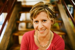 MelanieHooyenga_Dec2016_HR_sm